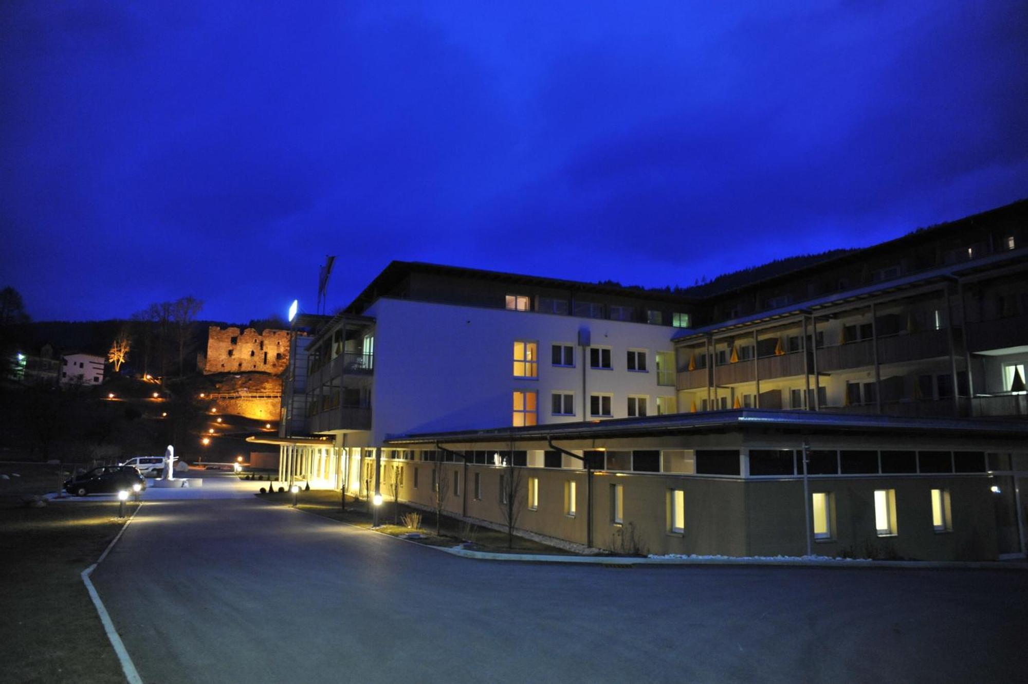 Gesundheitsresort Bad St. Leonhard Бад Санкт Лионхард им Лавантал Екстериор снимка