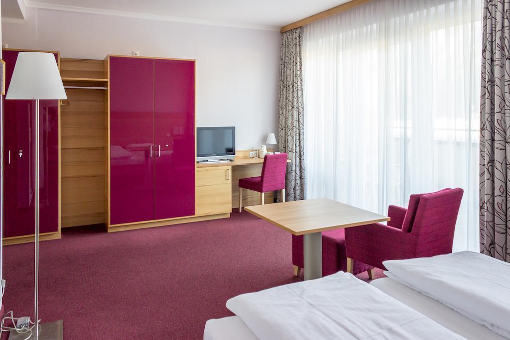 Gesundheitsresort Bad St. Leonhard Бад Санкт Лионхард им Лавантал Стая снимка